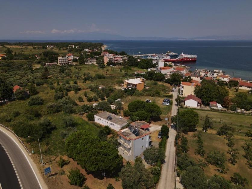 Prínos Pension Lakis المظهر الخارجي الصورة
