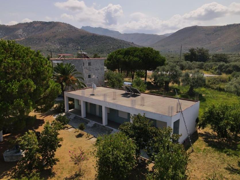 Prínos Pension Lakis المظهر الخارجي الصورة